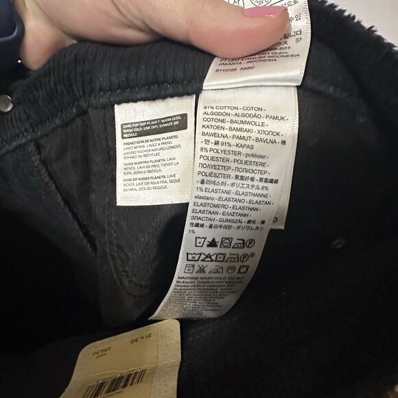 Levis 311 Shaping Skinny Corduroy Pure Black Pants 31 x 30 Mid Rise Casual NEW - Picture 8 of 8